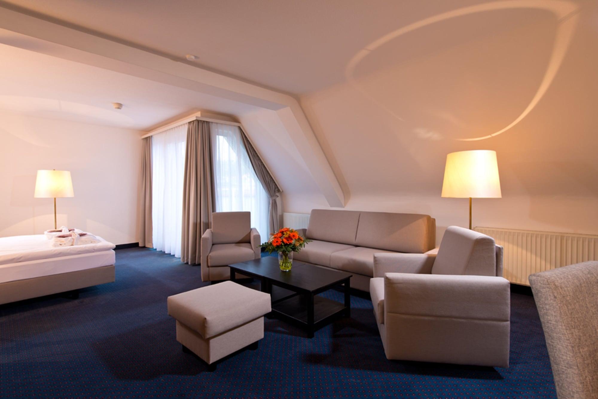ACHAT Hotel Neustadt an der Weinstraße Exterior foto