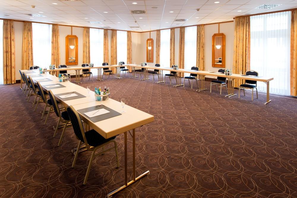 ACHAT Hotel Neustadt an der Weinstraße Exterior foto